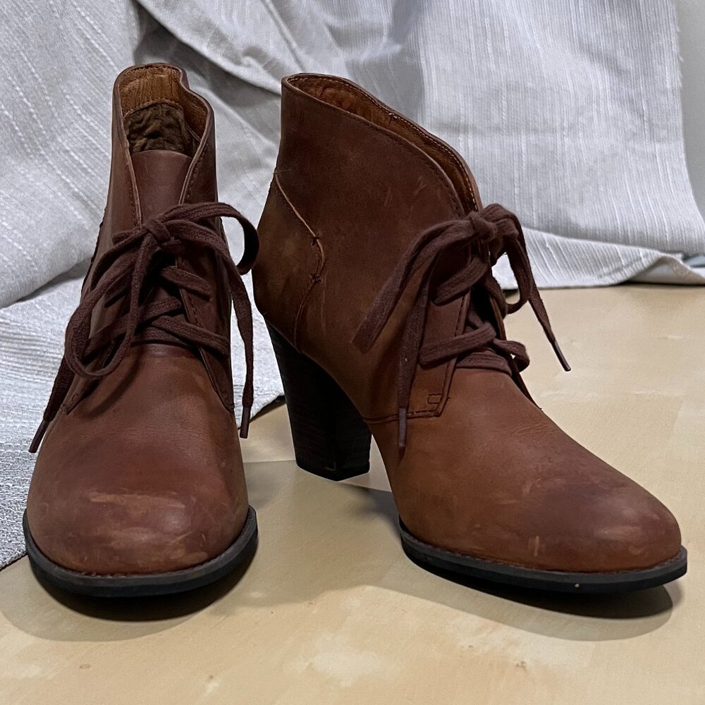 Clarks Indigo Lace-Up Ankle Boots